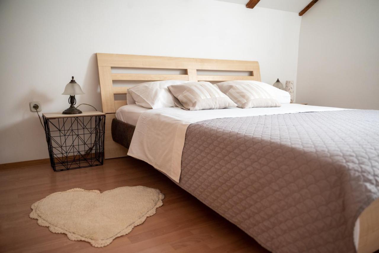 Apartman Milutin Врси Екстер'єр фото